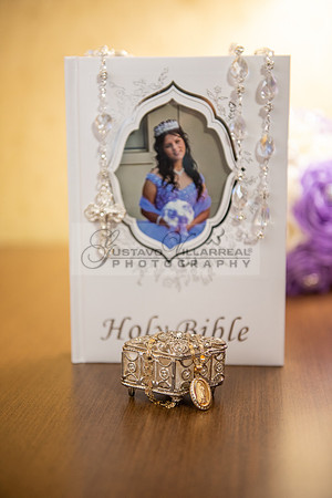 Alexis Mariana quinceanera, celebration, photographer, videographer at Double Tree hotel in Los Angeles, Rosemead Ca. by Gustavo Villarreal photography, 323-633-8283