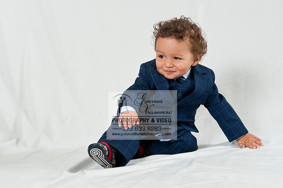 Baby and family pictures in Montebello, by Gustavo Villarreal Pr