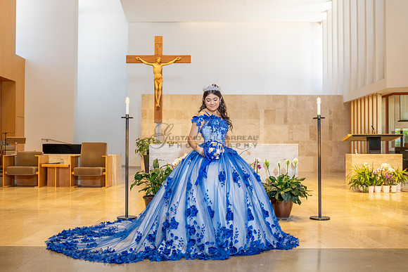 Violeta Noemi quinceanera celebration, photographer , videographer in Hacienda Heights Ca, Montebello Ca, Gustavo Villarreal Photography, 323-633-8283, www.gvphotoandvideo.com