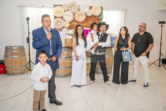 Nazareth Bautizo fotografias y videos en Whittier Ca, reception at Grand premier Banquet hall in Gardena Ca. Gustavo Villarreal photographer 323-633-8283, www.gvphotoandvideo.com