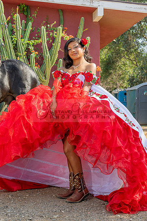 Sabrina Ai Crescencio quinceanera photoshoot photo, video en caballos, Duarte Ca, 323-633-8283, www.gvphotoandvideo.com