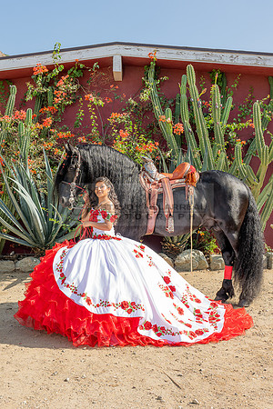 Sabrina Ai Crescencio quinceanera photoshoot photo, video en caballos, Duarte Ca, 323-633-8283, www.gvphotoandvideo.com