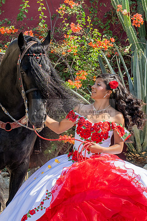 Sabrina Ai Crescencio quinceanera photoshoot photo, video en caballos, Duarte Ca, 323-633-8283, www.gvphotoandvideo.com