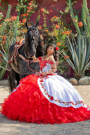 Sabrina Ai Crescencio quinceanera photoshoot photo, video en caballos, Duarte Ca, 323-633-8283, www.gvphotoandvideo.com