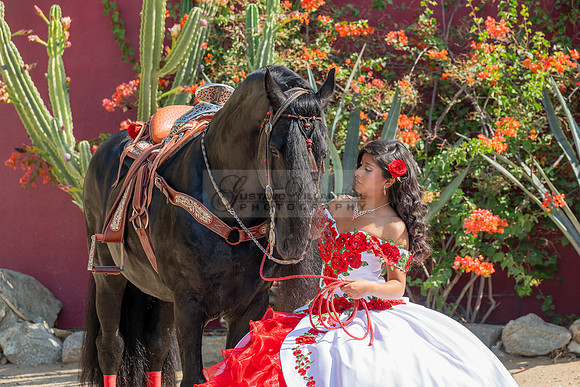 Sabrina Ai Crescencio quinceanera photoshoot photo, video en caballos, Duarte Ca, 323-633-8283, www.gvphotoandvideo.com