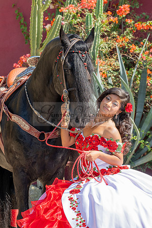 Sabrina Ai Crescencio quinceanera photoshoot photo, video en caballos, Duarte Ca, 323-633-8283, www.gvphotoandvideo.com