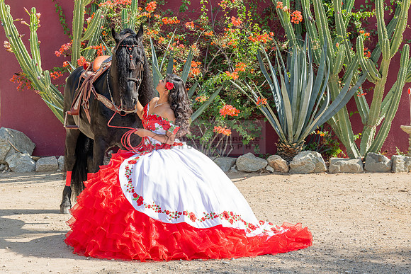 Sabrina Ai Crescencio quinceanera photoshoot photo, video en caballos, Duarte Ca, 323-633-8283, www.gvphotoandvideo.com