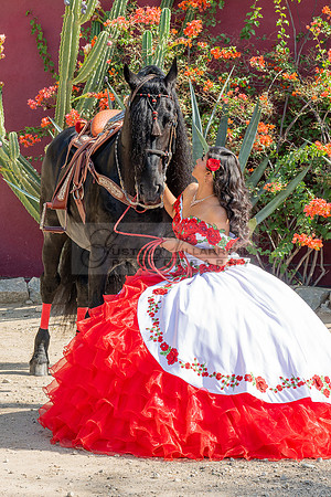 Sabrina Ai Crescencio quinceanera photoshoot photo, video en caballos, Duarte Ca, 323-633-8283, www.gvphotoandvideo.com