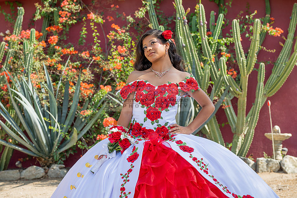 Sabrina Ai Crescencio quinceanera photoshoot photo, video en caballos, Duarte Ca, 323-633-8283, www.gvphotoandvideo.com