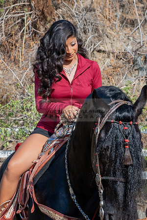 Sabrina Ai Crescencio quinceanera photoshoot photo, video en caballos, Duarte Ca, 323-633-8283, www.gvphotoandvideo.com