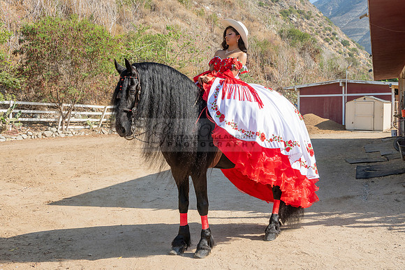 Sabrina Ai Crescencio quinceanera photoshoot photo, video en caballos, Duarte Ca, 323-633-8283, www.gvphotoandvideo.com