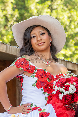 Sabrina Ai Crescencio quinceanera photoshoot photo, video en caballos, Duarte Ca, 323-633-8283, www.gvphotoandvideo.com