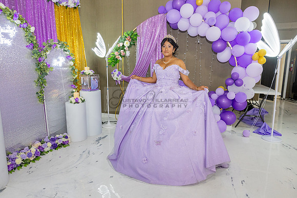 Amy Lopez quinceanera event celebration in Los Angeles Ca, photography and videography by Gustavo Villarreal. 323-633-8283, www.gvphotoandvideo.com