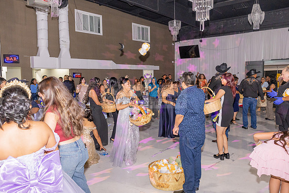 Amy Lopez quinceanera event celebration in Los Angeles Ca, photography and videography by Gustavo Villarreal. 323-633-8283, www.gvphotoandvideo.com