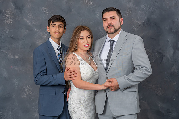 Ruth Studio Family Portraits, graduations in Whittier Ca, 323-633-8283, www.gvphotoandvideo.com