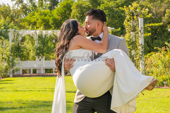 Erick and Yomira wedding, engagement photos at Los Angeles Arboretum & Botanic Garden in Arcadia Ca, images by Gustavo Villarreal Photography, 323-633-8283, www.gvphotoandvideo.com