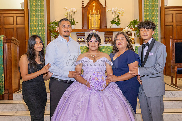 Amy Lopez quinceanera event celebration in Los Angeles Ca, photography and videography by Gustavo Villarreal. 323-633-8283, www.gvphotoandvideo.com