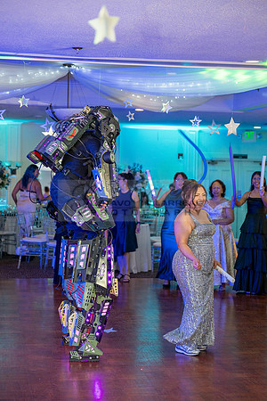 Lydia Grace Quinceanera celebration photography, videography at Luminarias Restaurant in Monterey Park Ca by Gustavo Villarreal photography, 323-633-8283