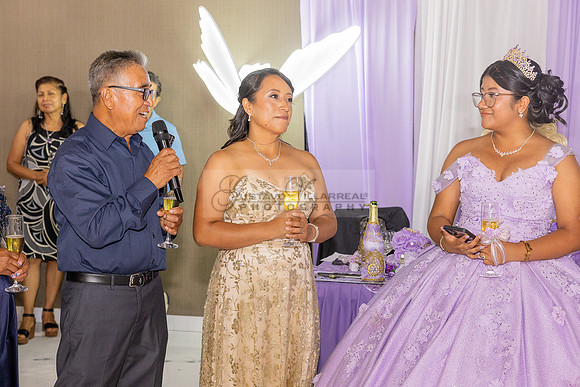 Amy Lopez quinceanera event celebration in Los Angeles Ca, photography and videography by Gustavo Villarreal. 323-633-8283, www.gvphotoandvideo.com