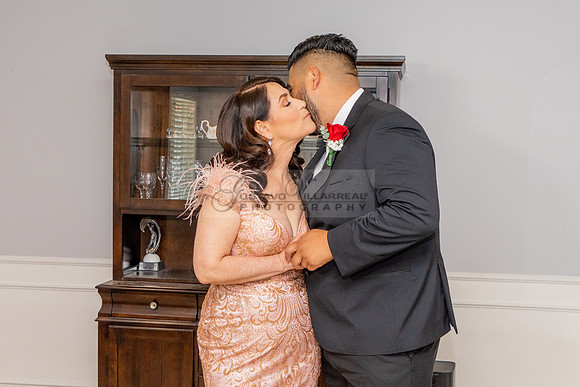 Susana and Jon wedding celebration at Candlewood Country Club in Whittier Ca, Gustavo Villarreal photographer, videographer 323-633-8283, www.gvphotoandvideo.com