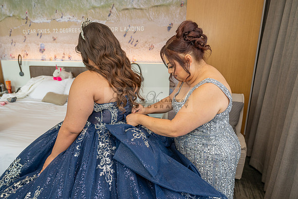 Lydia Grace Quinceanera celebration photography, videography at Luminarias Restaurant in Monterey Park Ca by Gustavo Villarreal photography, 323-633-8283