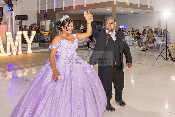 Amy Lopez quinceanera event celebration in Los Angeles Ca, photography and videography by Gustavo Villarreal. 323-633-8283, www.gvphotoandvideo.com