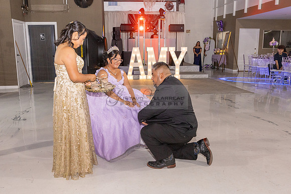 Amy Lopez quinceanera event celebration in Los Angeles Ca, photography and videography by Gustavo Villarreal. 323-633-8283, www.gvphotoandvideo.com