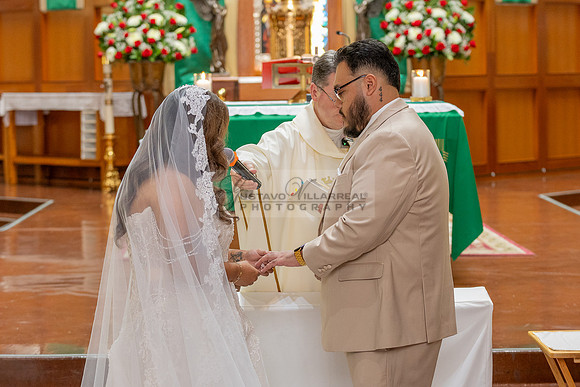 LINK #1-Luis and Luisa wedding celebration in Santa Ana Ca, reception at the Love Songs Venue in Perris Ca, photography and videography by Gustavo Villarreal, 323-633-8283, www.gvphotoandvideo.com