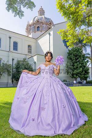 Amy Lopez quinceanera event celebration in Los Angeles Ca, photography and videography by Gustavo Villarreal. 323-633-8283, www.gvphotoandvideo.com