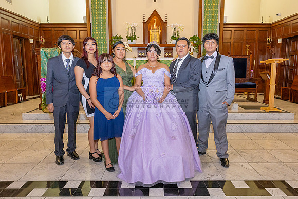 Amy Lopez quinceanera event celebration in Los Angeles Ca, photography and videography by Gustavo Villarreal. 323-633-8283, www.gvphotoandvideo.com