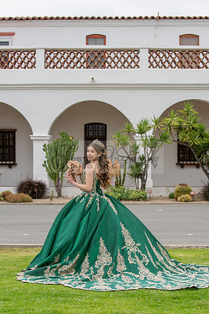 Quinceaneras photoshoot, photographer, videographer at San Luis Rey Mission in Oceanside Ca. 323-633-8283 www.gvphotoandvideo.com