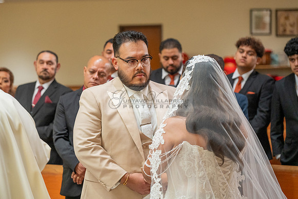 LINK #2-Luis and Luisa wedding celebration in Santa Ana Ca, reception at the Love Songs Venue in Perris Ca, photography and videography by Gustavo Villarreal, 323-633-8283, www.gvphotoandvideo.com