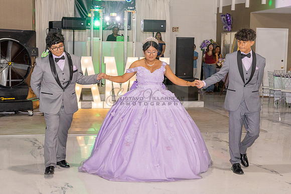 Amy Lopez quinceanera event celebration in Los Angeles Ca, photography and videography by Gustavo Villarreal. 323-633-8283, www.gvphotoandvideo.com