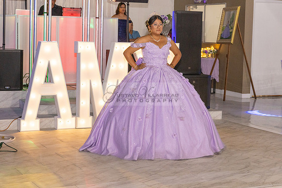 Amy Lopez quinceanera event celebration in Los Angeles Ca, photography and videography by Gustavo Villarreal. 323-633-8283, www.gvphotoandvideo.com