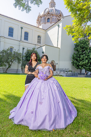 Amy Lopez quinceanera event celebration in Los Angeles Ca, photography and videography by Gustavo Villarreal. 323-633-8283, www.gvphotoandvideo.com