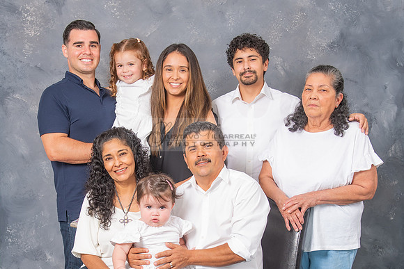 Andres family portraits, fotos de familia en Whittier Ca, 323-633-8283, www.gvphotoandvideo.com
