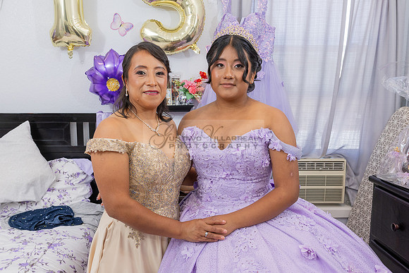 Amy Lopez quinceanera event celebration in Los Angeles Ca, photography and videography by Gustavo Villarreal. 323-633-8283, www.gvphotoandvideo.com