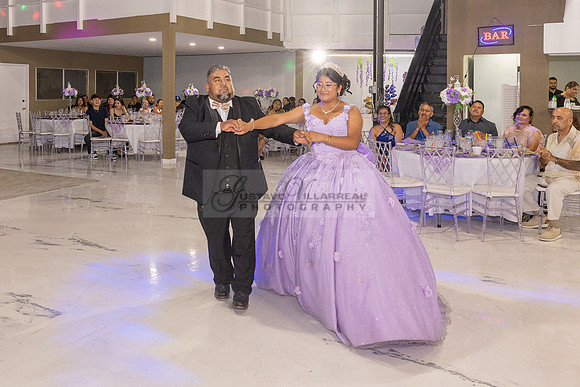 Amy Lopez quinceanera event celebration in Los Angeles Ca, photography and videography by Gustavo Villarreal. 323-633-8283, www.gvphotoandvideo.com