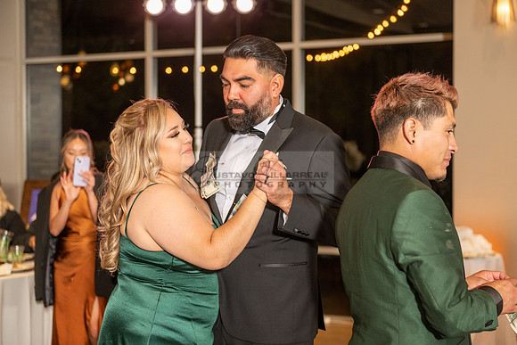 Alberto y Lourdes wedding celebration, photographer, videographer at Rio Hondo country Club in Downey Ca. Gustavo Villarreal photography, 323-633-8283, www.gvphotoandvideo.com
