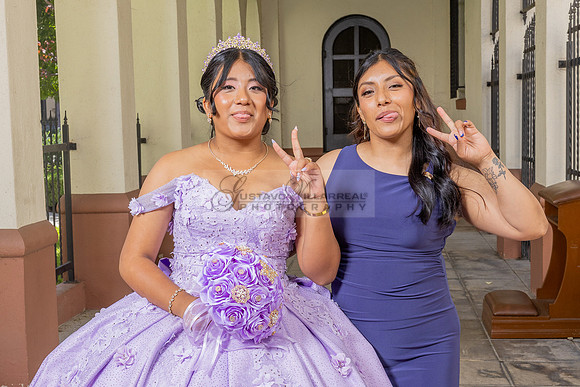 Amy Lopez quinceanera event celebration in Los Angeles Ca, photography and videography by Gustavo Villarreal. 323-633-8283, www.gvphotoandvideo.com
