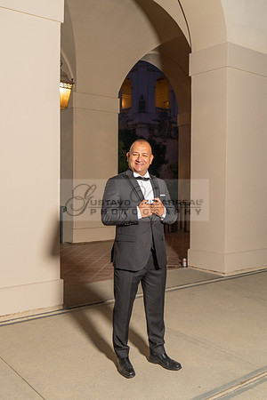 Brenda and Ismael engagement , wedding, photography, photographer, city hall, Pasadena Ca, Gustavo Villarreal Photography, 323-633-8283