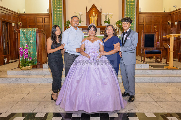 Amy Lopez quinceanera event celebration in Los Angeles Ca, photography and videography by Gustavo Villarreal. 323-633-8283, www.gvphotoandvideo.com