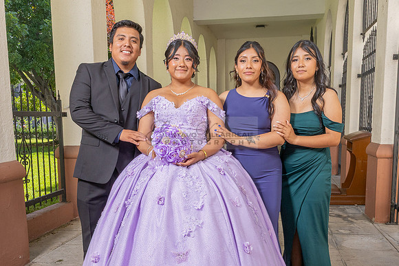 Amy Lopez quinceanera event celebration in Los Angeles Ca, photography and videography by Gustavo Villarreal. 323-633-8283, www.gvphotoandvideo.com