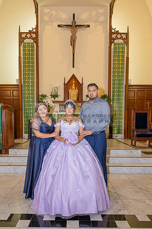 Amy Lopez quinceanera event celebration in Los Angeles Ca, photography and videography by Gustavo Villarreal. 323-633-8283, www.gvphotoandvideo.com
