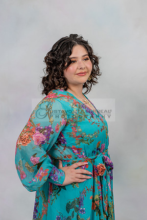 Samanthe Quinceanera photo session in Whittier Ca photography studio, Gustavo Villarreal Photographer, 323-633-8283, www.gvphotoandvideo.com