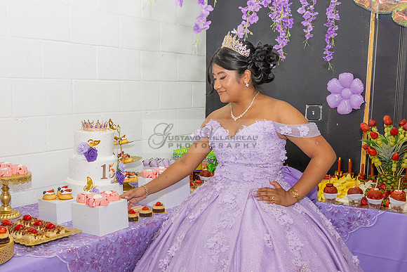 Amy Lopez quinceanera event celebration in Los Angeles Ca, photography and videography by Gustavo Villarreal. 323-633-8283, www.gvphotoandvideo.com