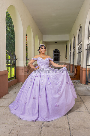 Amy Lopez quinceanera event celebration in Los Angeles Ca, photography and videography by Gustavo Villarreal. 323-633-8283, www.gvphotoandvideo.com