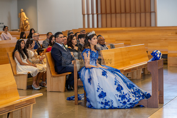 Violeta Noemi quinceanera celebration, photographer , videographer in Hacienda Heights Ca, Montebello Ca, Gustavo Villarreal Photography, 323-633-8283, www.gvphotoandvideo.com