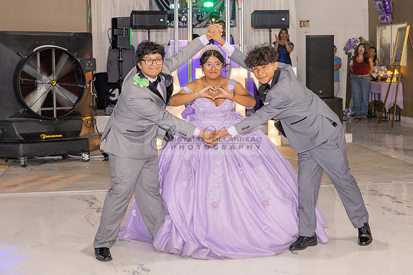 Amy Lopez quinceanera event celebration in Los Angeles Ca, photography and videography by Gustavo Villarreal. 323-633-8283, www.gvphotoandvideo.com