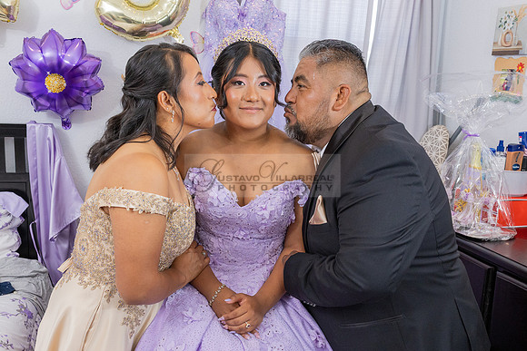 Amy Lopez quinceanera event celebration in Los Angeles Ca, photography and videography by Gustavo Villarreal. 323-633-8283, www.gvphotoandvideo.com
